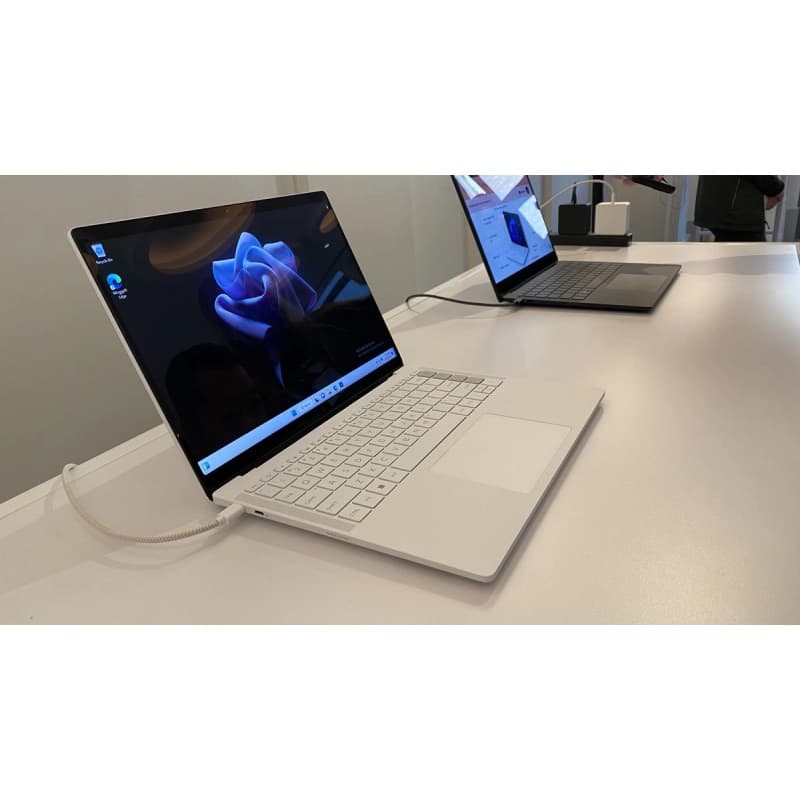 لپ تاپ14 اینچی اچ پی مدل  HP Dragonfly Pro R7 16GB 512GB SSD AMD