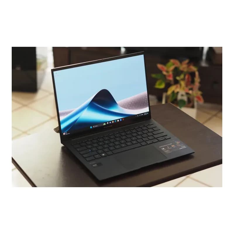 لپ تاپ 14 اینچی ایسوس Zenbook 14 OLED Q425MA Core Ultra 7 16GB 1TB SSD Intel Arc